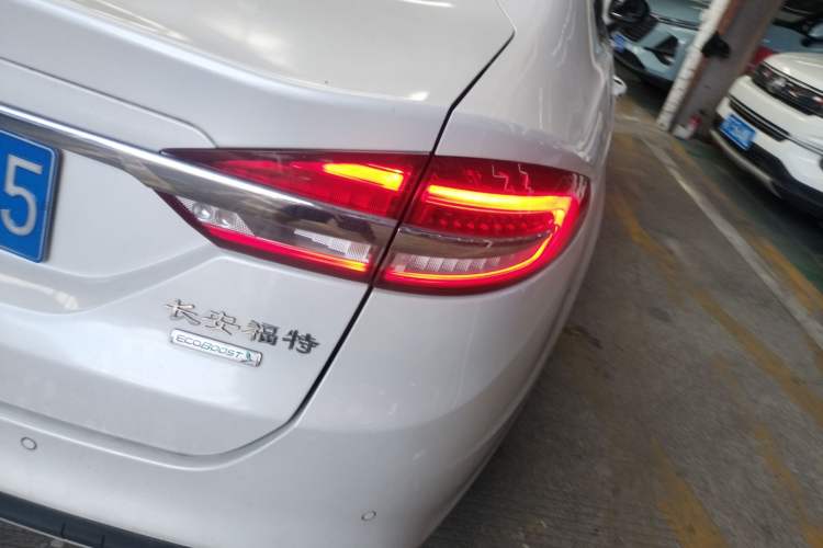 Used Ford Mondeo 2017 EcoBoost 180 Stylish Model
