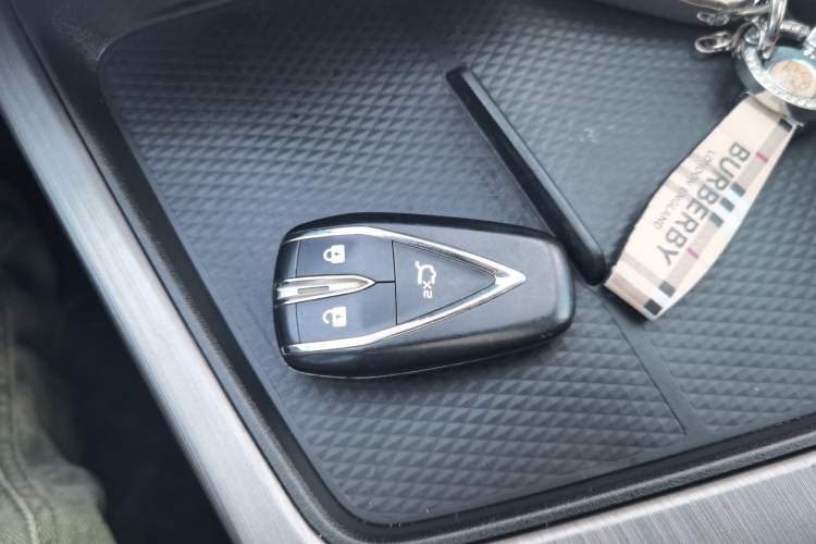 Used Changan UNI-T 2020 1.5T Prestige Version
