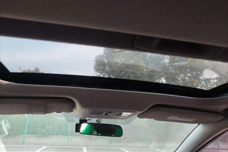 Used Nissan Lannia 2016 1.6L CVT Smart Cool Edition
