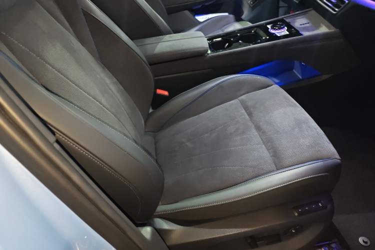 Used Volkswagen Tiguan L 2024 PRO 380TSI Four-Wheel Drive R-Line Prestige Edition
