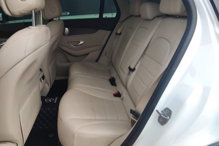 Used Mercedes-Benz GLC 2018 GLC 300 4MATIC Sport Edition
