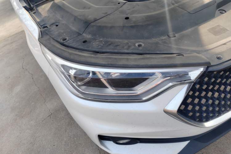 Used Baojun RC-6 2019 1.5T CVT 24-Hour Online Luxury Edition
