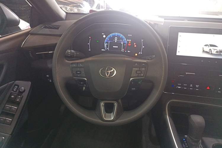 Used Toyota Avalon 2024 2.0L Ambition Edition