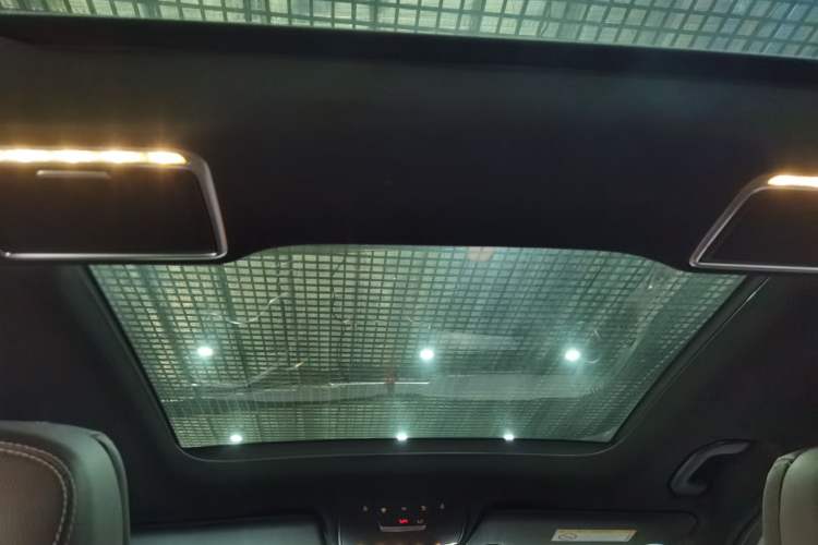 Used Mercedes-Benz GLC 2022 GLC 260 L 4MATIC Dynamic Edition
