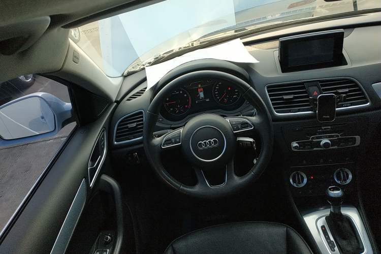 Used Audi Q3 2015 35 TFSI quattro Technology Edition
