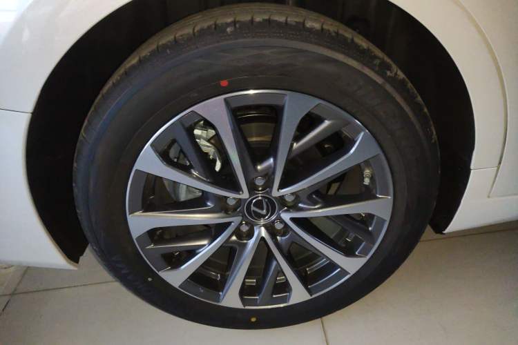 Used Lexus ES 2025 200 Premium Edition
