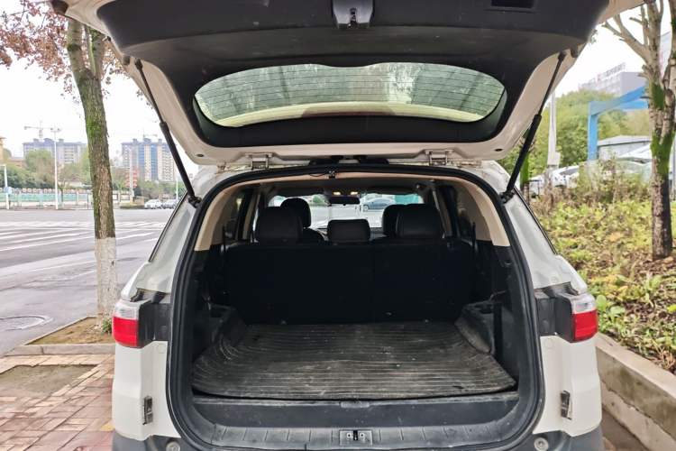 Used Dongfeng Fengon S560 2018 1.8L Manual Urban Model 7 Seats