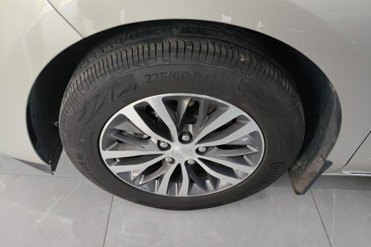 Used Buick GL8 2023 ES Lu Zun Comfort Model
