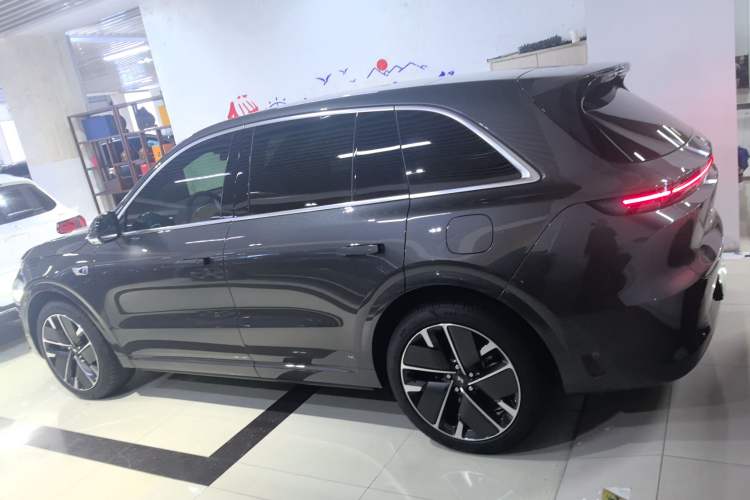 Used Li Auto L6 2025 Pro Smart Refresh Edition
