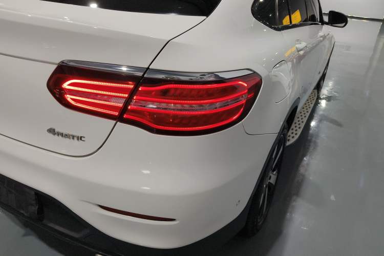 Used Mercedes-Benz GLC Coupe 2019 GLC 200 4MATIC Coupe SUV
