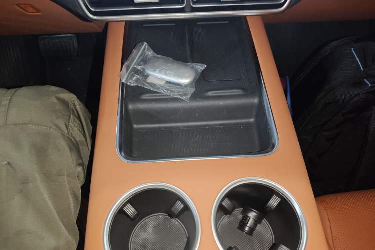 Used Li Auto L8 2025 Max Smart Refresh Edition