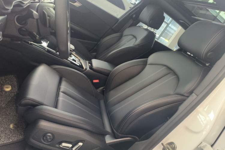 Used Audi A4L 2024 40 TFSI Luxury Dynamic Edition