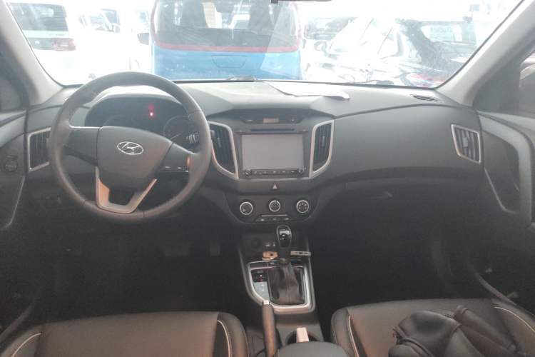 Used Hyundai ix25 2015 1.6L Automatic Two-Wheel Drive Smart GLS Trim
