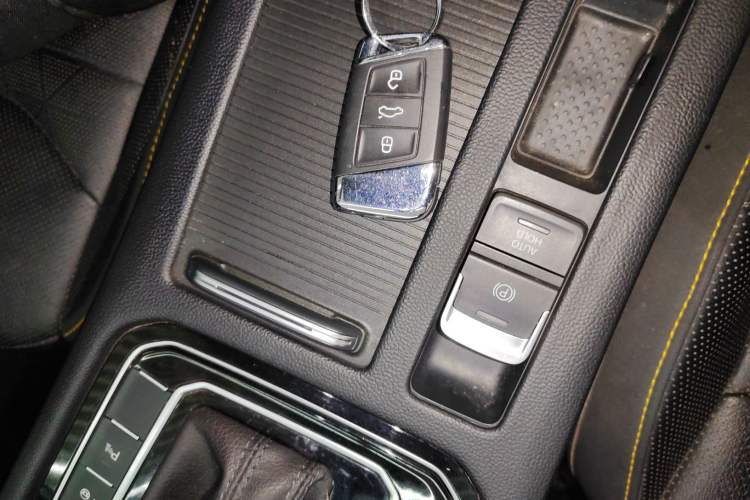 Used Volkswagen FAW-Volkswagen CC 2023 380TSI Striking Edition
