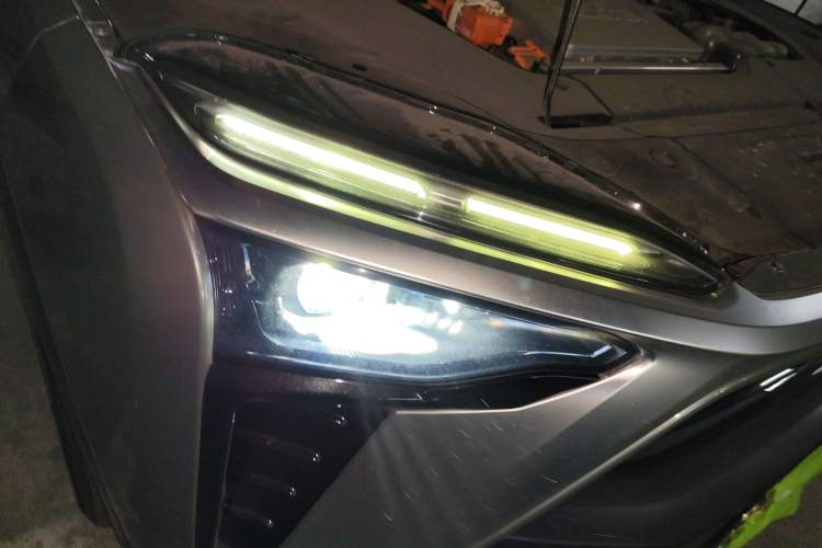 Used Nio ES8 2020 450 km Range 6-Seater Version