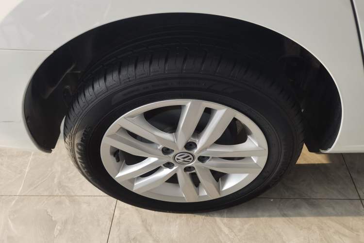 Used Volkswagen Jetta 2019 Dream Edition 1.4L Manual Fashion Version
