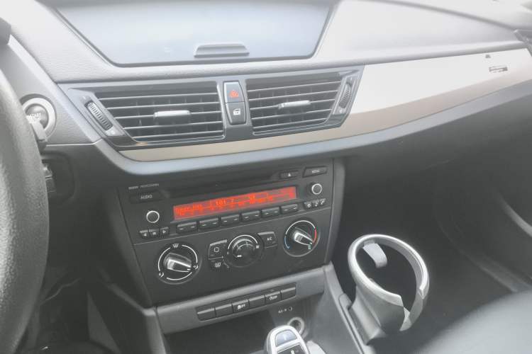 Used BMW X1 2014 sDrive18i Fashion Model