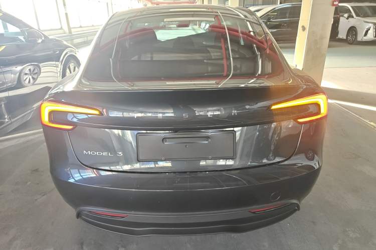 Used Tesla Model 3 2025 Rear-Wheel-Drive Version
