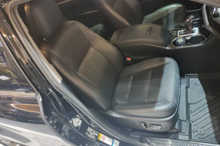 Used Toyota Highlander 2017 2.0T Four-Wheel Drive Luxury Edition 7 Seats
