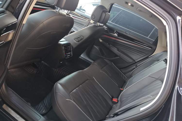 Used Volkswagen Passat 2022 330TSI Starry Luxury Edition
