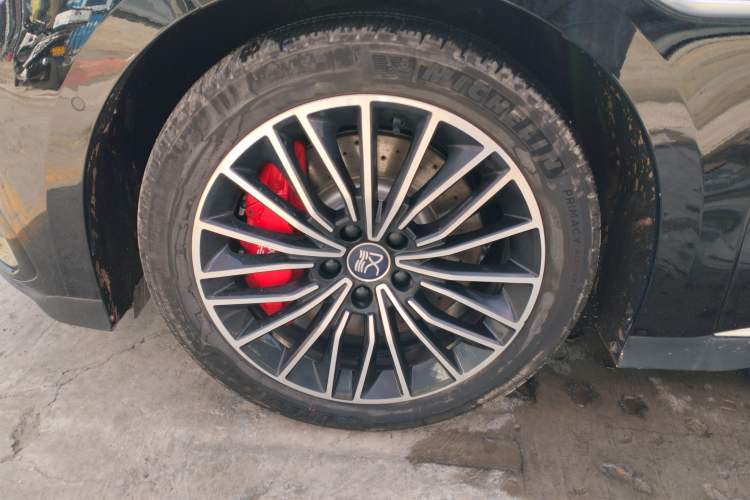 Used BYD Han 2025 EV with 701 km of Laser Radar-Enabled Intelligent Driving