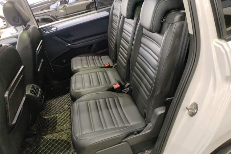 Used Volkswagen Touran 2018 Volkswagen Touran L 280TSI DSG Comfort Edition 7 Seats China V Emission Standard
