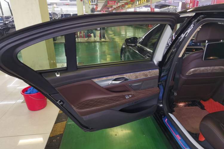 Used BMW 7 Series 2019 Restyled 740Li Leading Luxury Package
