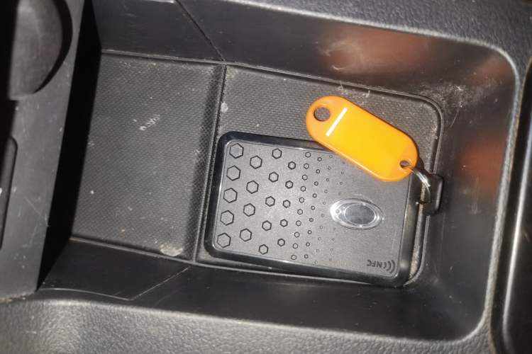 Used ORA iQ 2018 High-Range Version Smart Connectivity Model