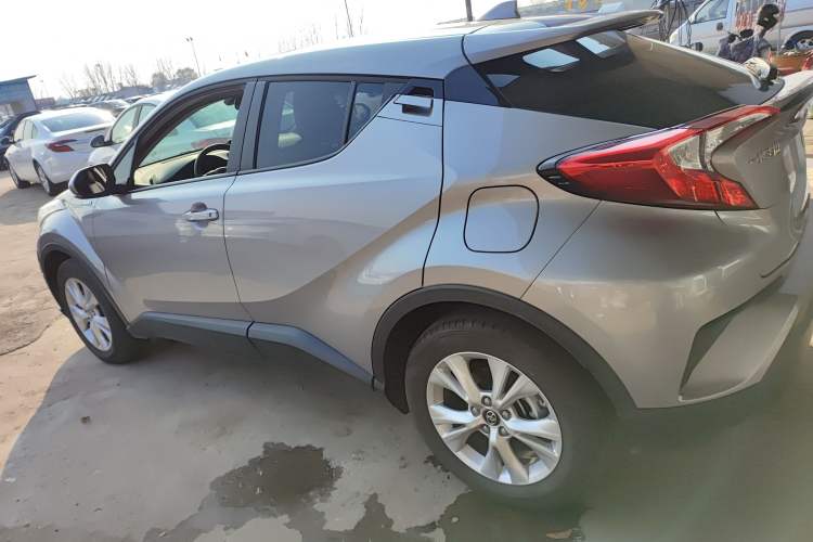 Used Toyota IZOA 2021 Dual-Motor 2.0L Yixiang Edition
