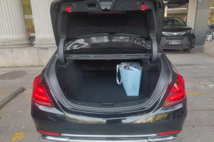 Used Mercedes-Benz S-Class 2014 S 320 L Business Model
