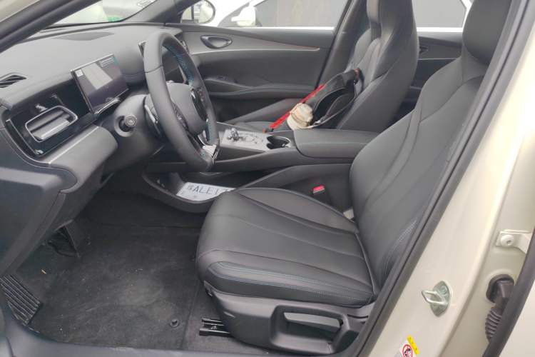 Used BYD Seal 06 New Energy 2025 DM-i Smart Drive 80KM Luxury Model
