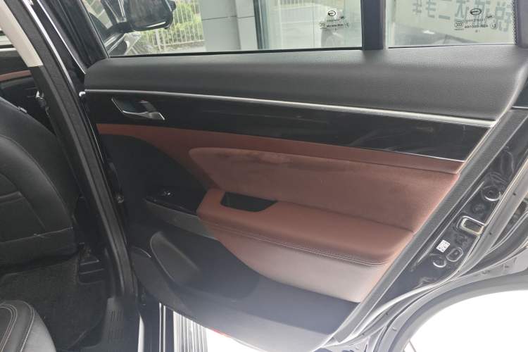 Used GAC Trumpchi GS8 2019 390T Two-Wheel Drive Luxury Smart Connectivity Version (7 Seats)
