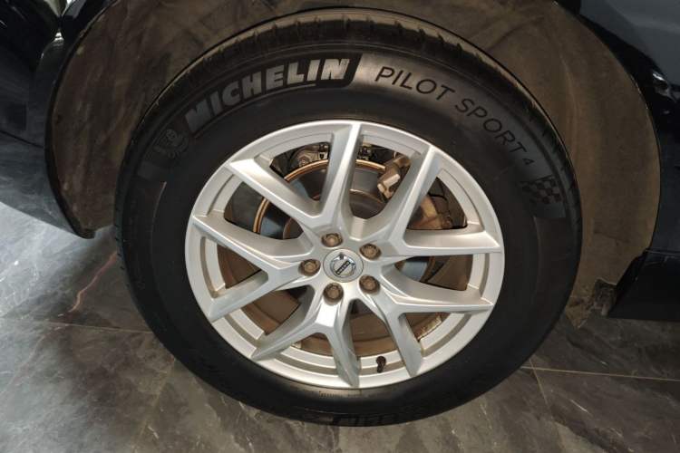 Used Volvo XC60 2019 T5 4x4 Smart Edition China VI Standard
