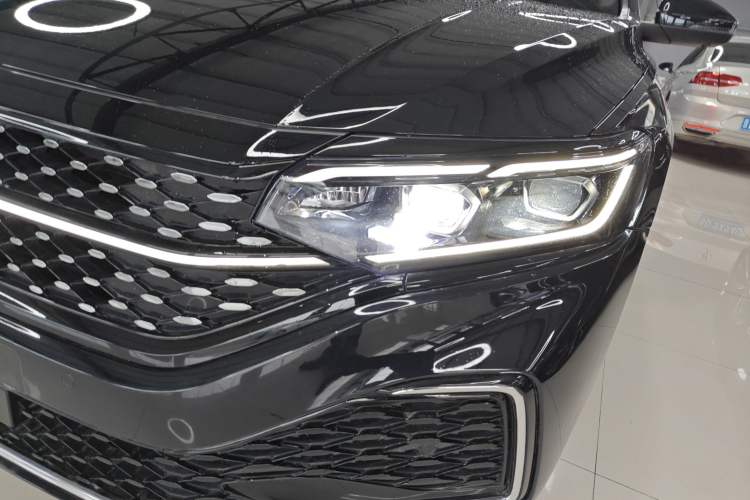 Used Volkswagen Passat 2023 Restyled 330TSI Starry Luxury Edition
