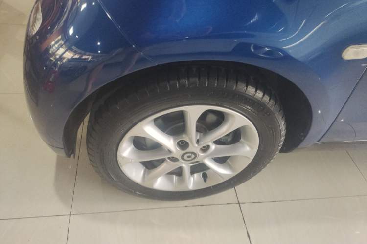 Used  fortwo 2015 1.0L 52 kW hardtop Dynamic version
