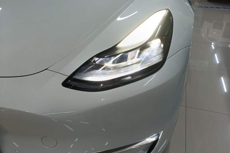 Used Tesla Model Y 2023 Long-Range All-Wheel-Drive Version