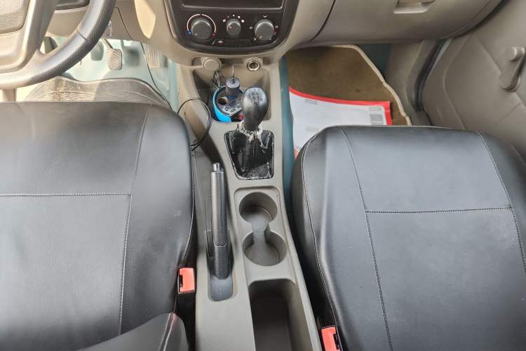 Used Wuling Rongguang V 2015 1.2L Practical Model