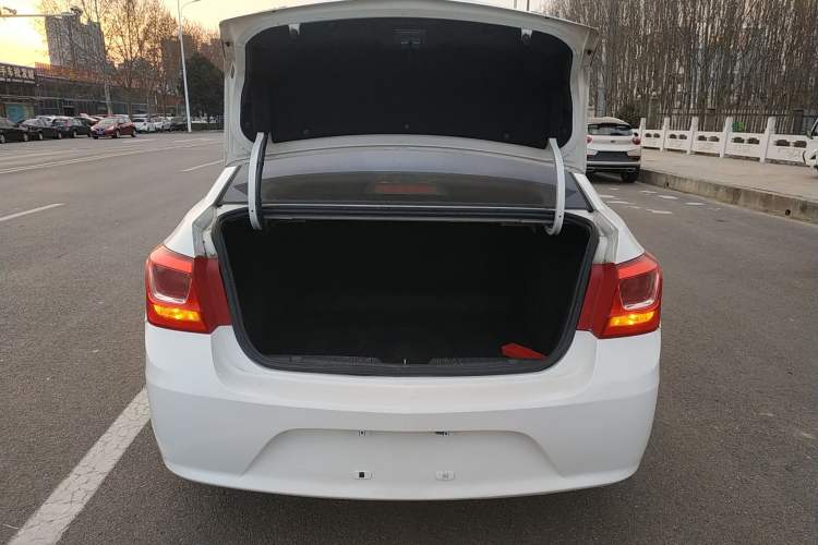 Used Chevrolet Cruze 2015 1.5L Classic SL MT
