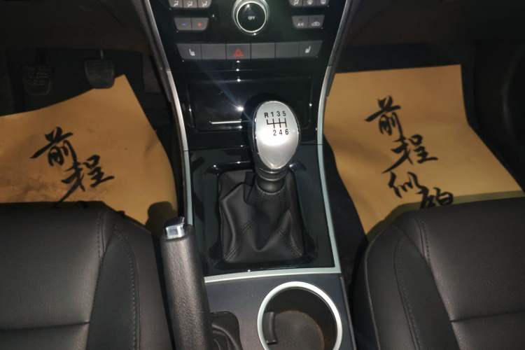 Used Haval H2 2017 Red-Label 1.5T Manual Two-Wheel-Drive Elite Model