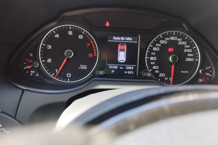 Used Audi Q5 2017 Plus 40 TFSI Technology Model