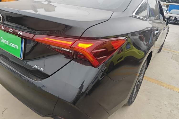 Used Toyota Avalon 2019 2.0L XLE Premium Edition China VI
