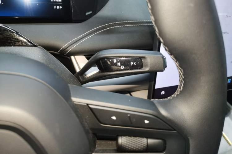 Used  SU7 2024 Rear-Drive Ultra-Long Range Advanced Pro-Level Intelligent Driving Version