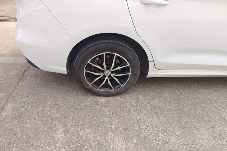 Used BYD Song MAX 2017 1.5T Automatic Smart Connect Elite 7-Seater