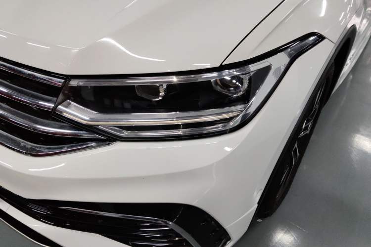 Used Volkswagen Tiguan L 2022 330TSI Automatic Two-Wheel Drive R-Line Enhanced Edition
