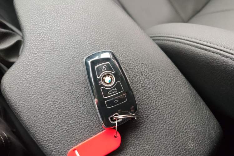 Used BMW 3 Series 2016 320Li Ambition Model
