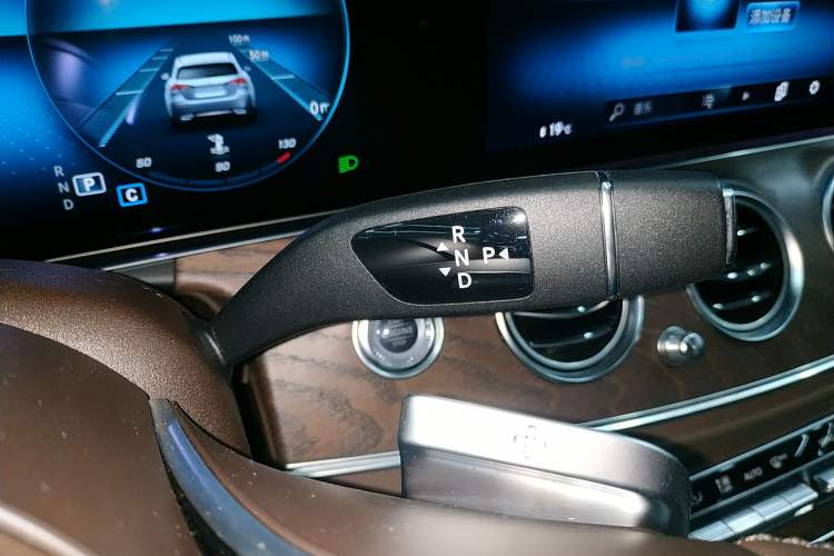 Used Mercedes-Benz E-Class 2023 E 260 L
