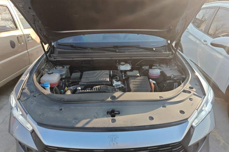 Used BYD Song Pro New Energy 2024 HONOR Edition DM-i 71KM Navigation Model
