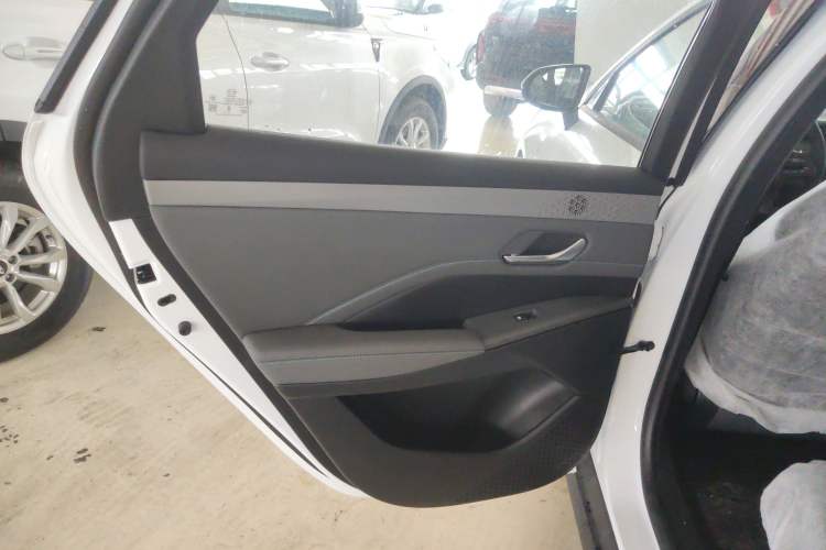 Used BYD Qin PLUS 2025 DM-i Smart Drive 55KM Leading Model
