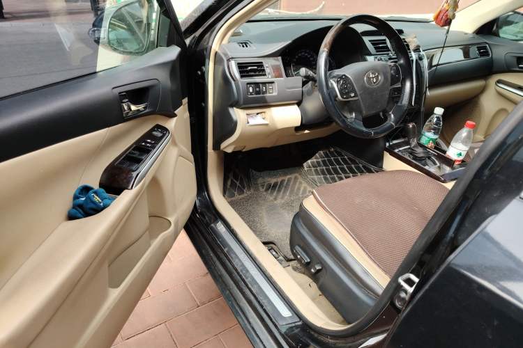 Used Toyota Camry 2016 2.5G 10th Anniversary Deluxe Navigation Edition