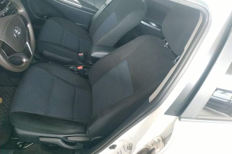 Used Toyota YARiS L 2015 1.5E Automatic Charm Edition